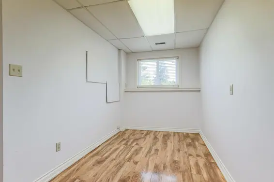 1352 East 16th Street, North Vancouver For Sale - image 37
