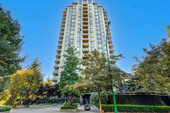 201 151 West 2Nd Street, North Vancouver