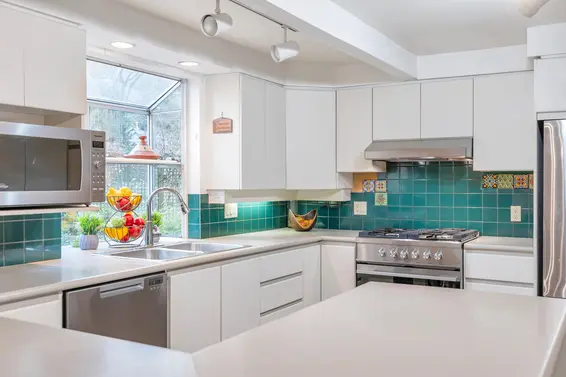 4890 The Dale, West Vancouver For Sale - image 12