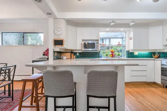 4890 The Dale, West Vancouver For Sale - image 13