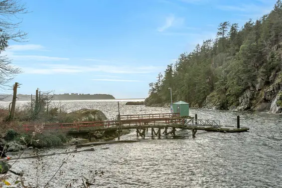 4890 The Dale, West Vancouver For Sale - image 37