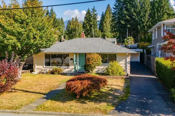 3040 Paisley Road, North Vancouver For Sale - image 27