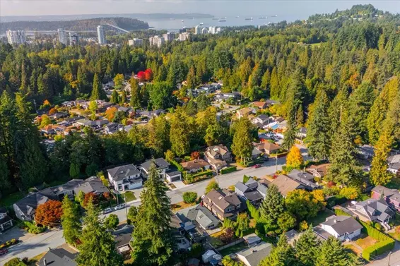 3040 Paisley Road, North Vancouver For Sale - image 32