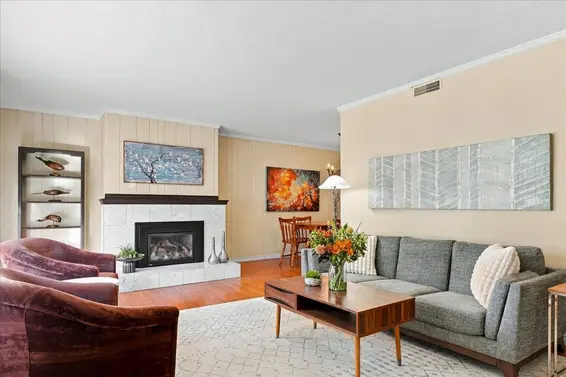 3040 Paisley Road, North Vancouver For Sale - image 5