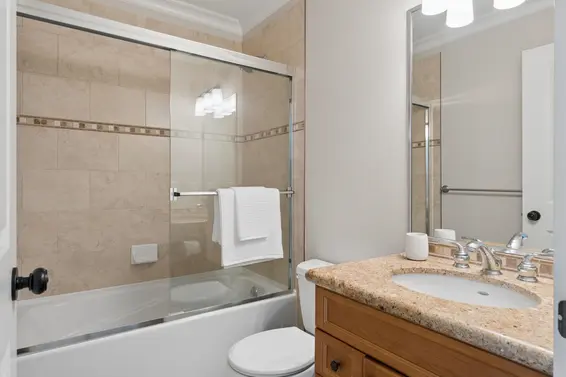 4904 Chalet Place, North Vancouver For Sale - image 28