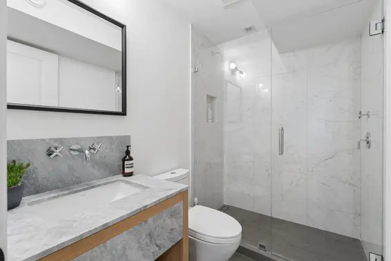 4904 Chalet Place, North Vancouver For Sale - image 34