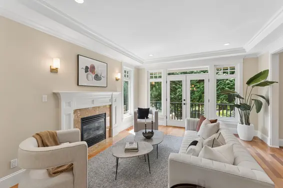 4904 Chalet Place, North Vancouver For Sale - image 4