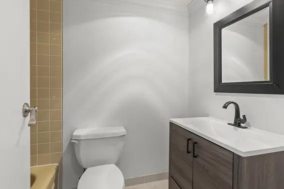 307 308 West 2nd Street, North Vancouver For Sale - image 23