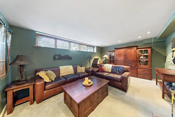 4331 Lions Avenue, North Vancouver For Sale - image 13