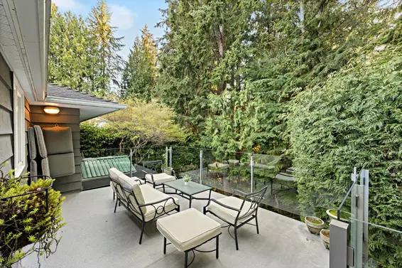 4331 Lions Avenue, North Vancouver For Sale - image 18