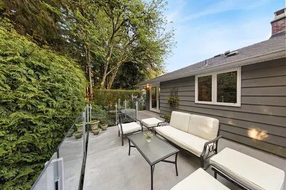 4331 Lions Avenue, North Vancouver For Sale - image 20