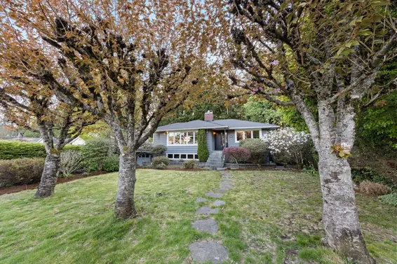 4331 Lions Avenue, North Vancouver For Sale - image 24
