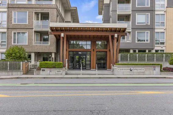 203 2665 Mountain Highway, North Vancouver