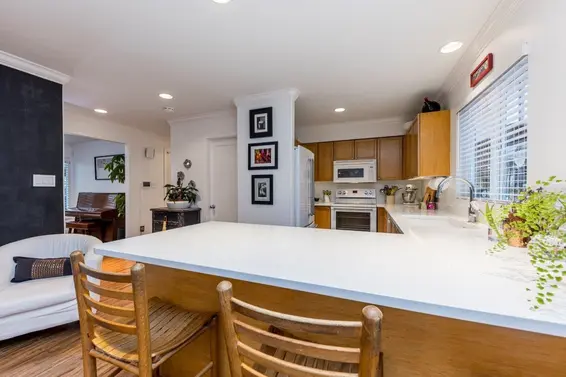 2530 Western Avenue, North Vancouver For Sale - image 11