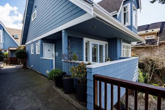 2530 Western Avenue, North Vancouver For Sale - image 4