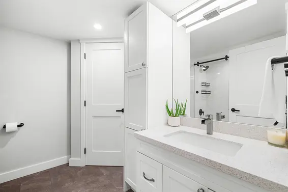 101 123 East 6th Street, North Vancouver For Sale - image 18