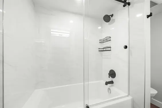 101 123 East 6th Street, North Vancouver For Sale - image 19