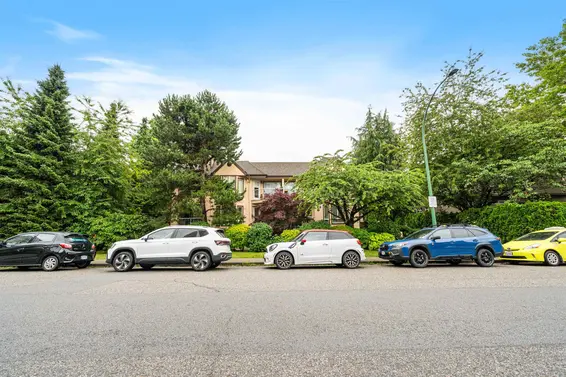 101 123 East 6th Street, North Vancouver For Sale - image 32