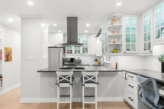 101 123 East 6th Street, North Vancouver For Sale - image 4