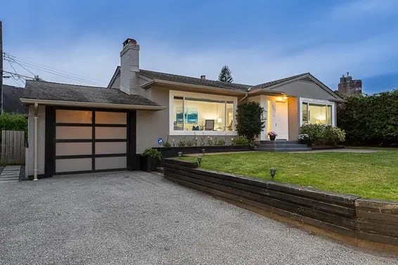 2777 Newmarket Drive, North Vancouver For Sale - image 33