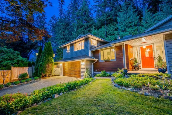 5685 Westport Road, West Vancouver