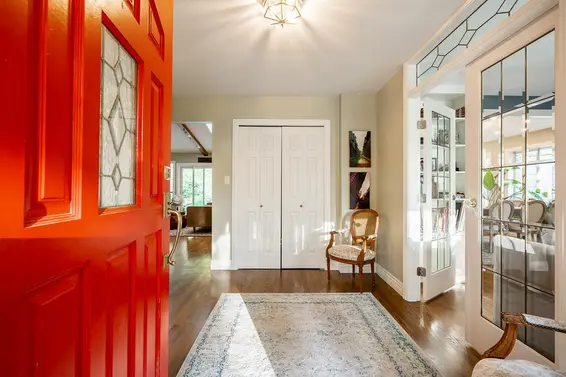 5685 Westport Road, West Vancouver For Sale - image 2