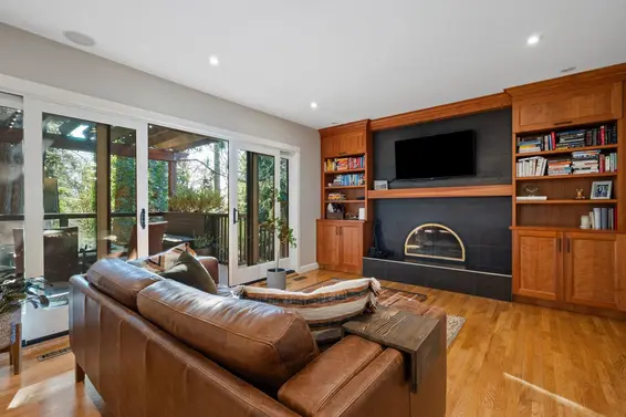 2857 Violet Street, North Vancouver For Sale - image 13