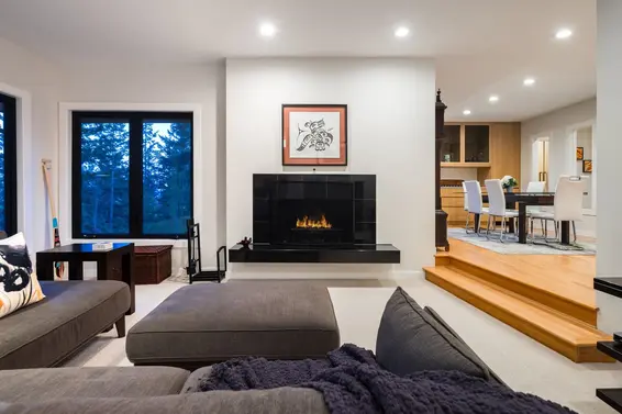 4044 Almondel Road, West Vancouver For Sale - image 2