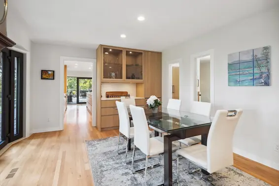 4044 Almondel Road, West Vancouver For Sale - image 6