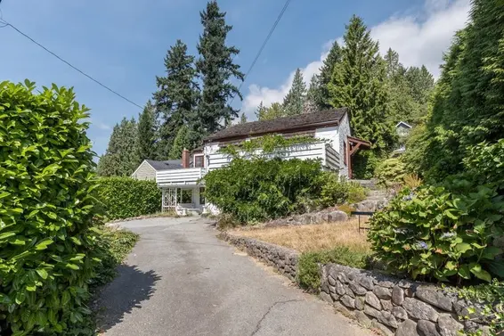 2671 Ottawa Avenue, West Vancouver For Sale - image 12