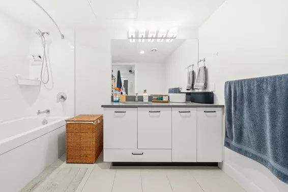 402 1519 Crown Street, Vancouver For Sale - image 32