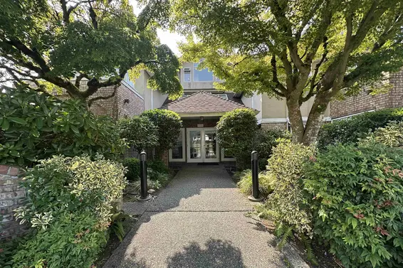 5 2150 Marine Drive, West Vancouver