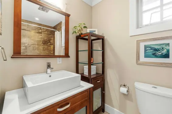 1610 Ross Road, North Vancouver For Sale - image 26