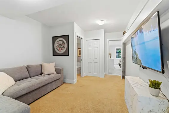 1610 Ross Road, North Vancouver For Sale - image 27