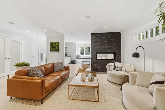 1610 Ross Road, North Vancouver For Sale - image 3