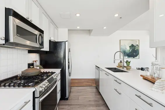 1907 138 East Esplanade Esplanade, North Vancouver For Sale - image 21