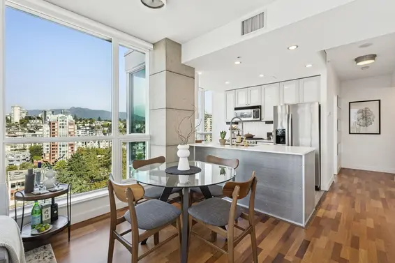 1907 138 East Esplanade Esplanade, North Vancouver For Sale - image 3