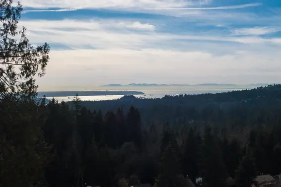 5240 Malaspina Place, North Vancouver