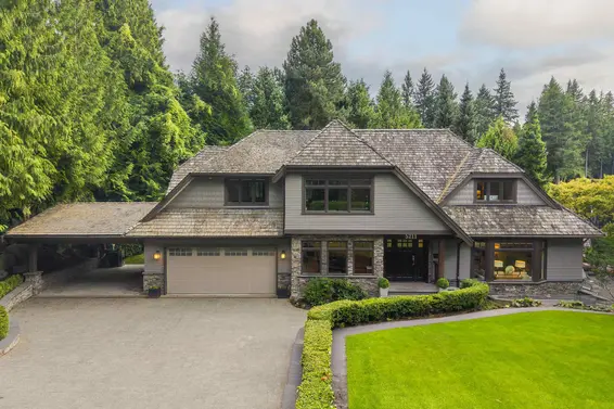5211 Timberfeild Road, West Vancouver