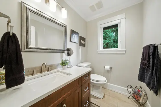 5211 Timberfeild Road, West Vancouver For Sale - image 16