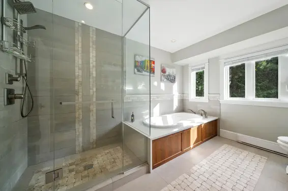 5211 Timberfeild Road, West Vancouver For Sale - image 21