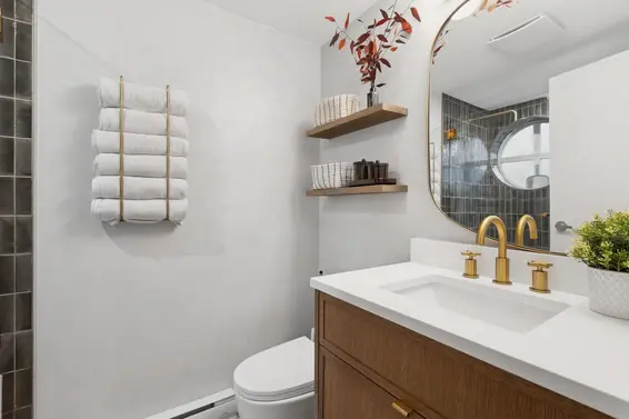 300 137 East 1st Street, North Vancouver For Sale - image 19