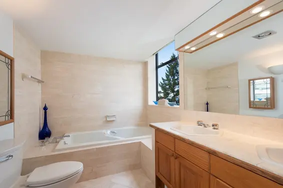 602 1972 Bellevue Avenue, West Vancouver For Sale - image 35