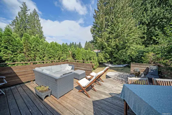 806 Clements Avenue, North Vancouver For Sale - image 23