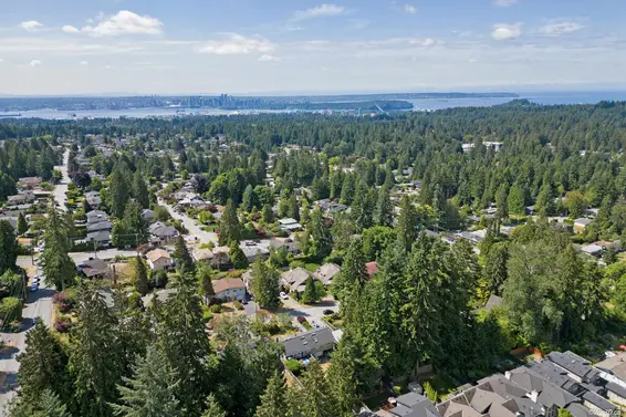 806 Clements Avenue, North Vancouver For Sale - image 36
