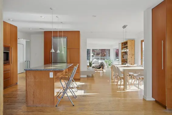 806 Clements Avenue, North Vancouver For Sale - image 4