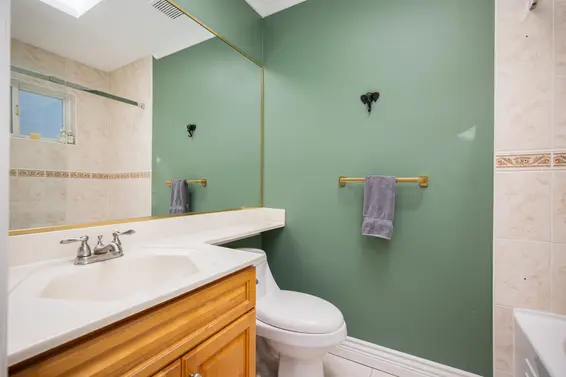 228 West Kings Road, North Vancouver For Sale - image 26