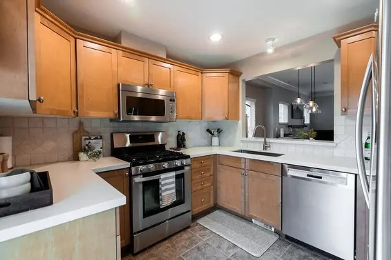 9 2688 Mountain Highway, North Vancouver For Sale - image 14