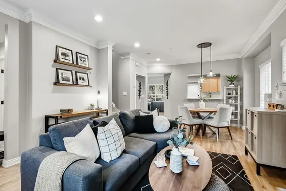 9 2688 Mountain Highway, North Vancouver For Sale - image 3