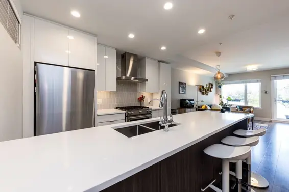 503 1496 Charlotte Road, North Vancouver For Sale - image 5